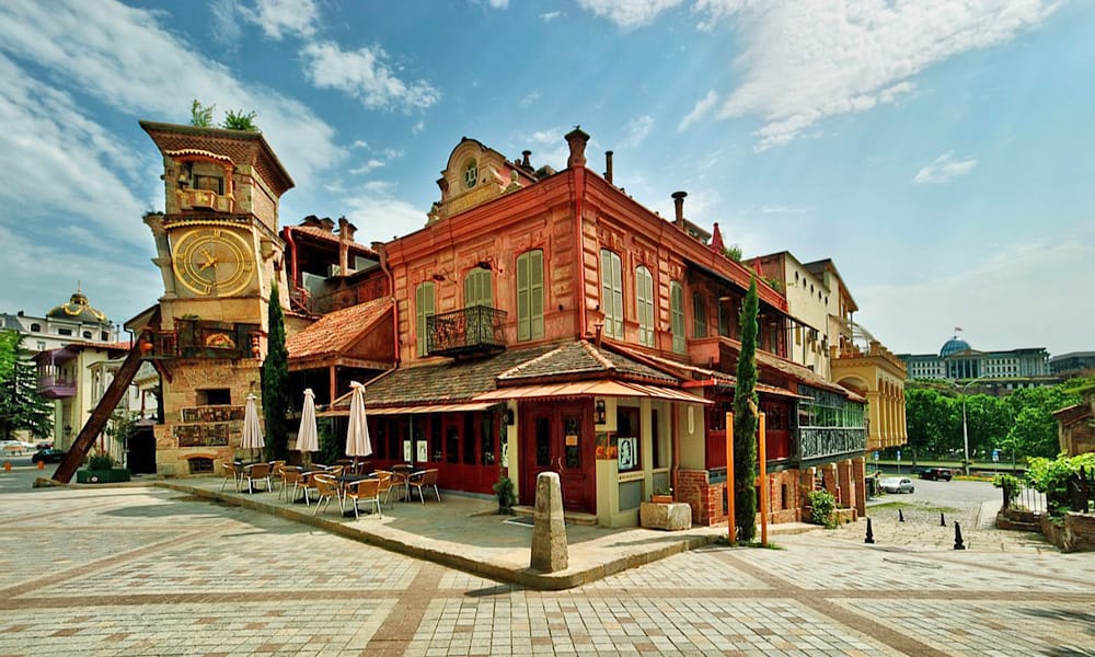leaning-tower | HotelRestaurant Haber Dergisi