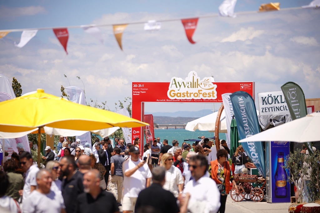 AYVALIK GASTROFEST, İKİNCİ KEZ EGE’NİN KALBİNDE GASTRONOMİ DÜNYASINI BULUŞTURUYOR